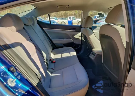 2017 Hyundai Elantra Se z USA, uszkodzony, nr VIN 5NPD84LF6HH110535